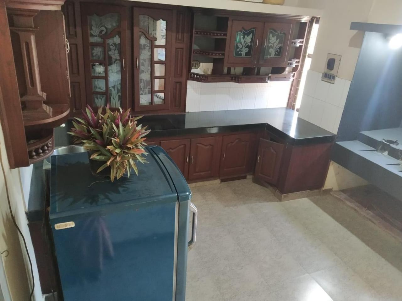 Avani Home Stay Iritti Exterior photo